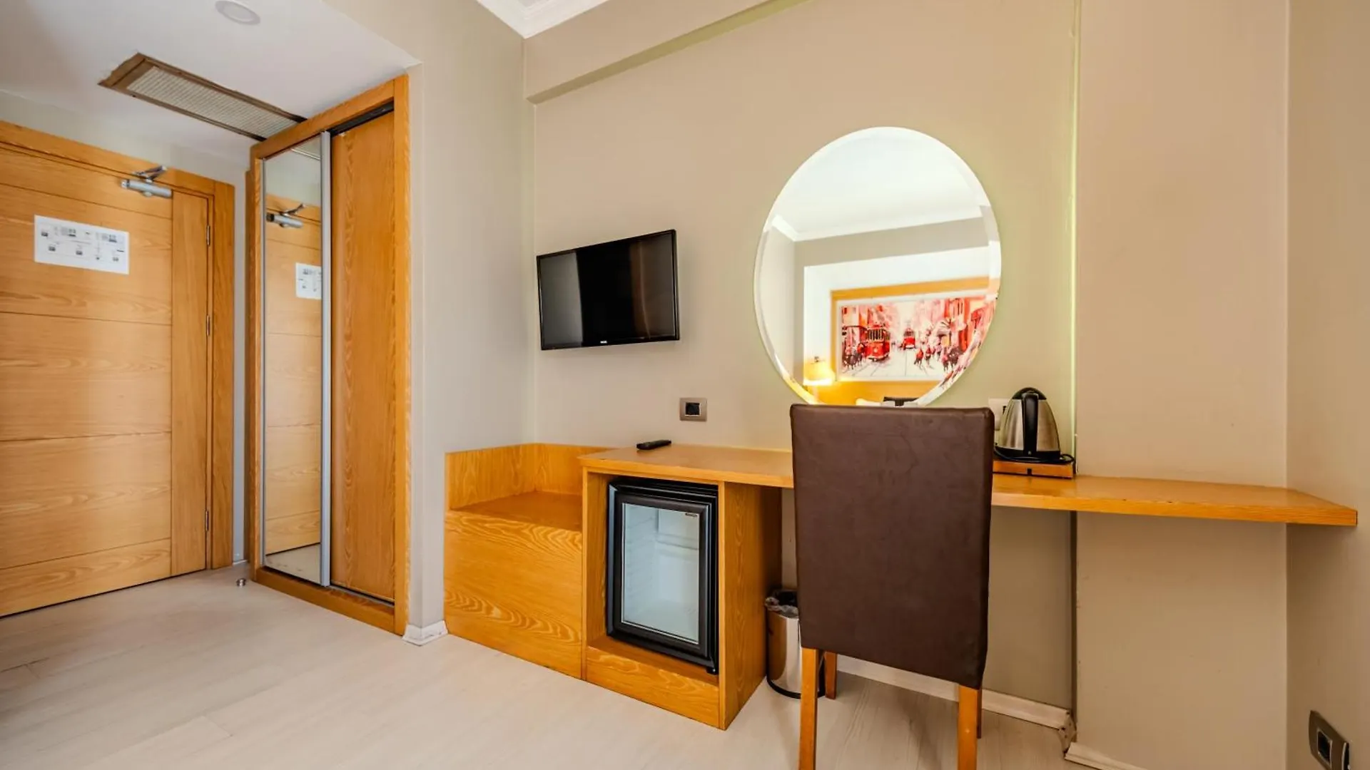Oda ve Kahvaltı Beyoglu MLS Hotel İstanbul